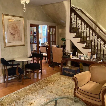 Villa Toscana Guest House B&B