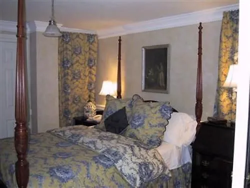 Villa Toscana Guest House B&B 3*